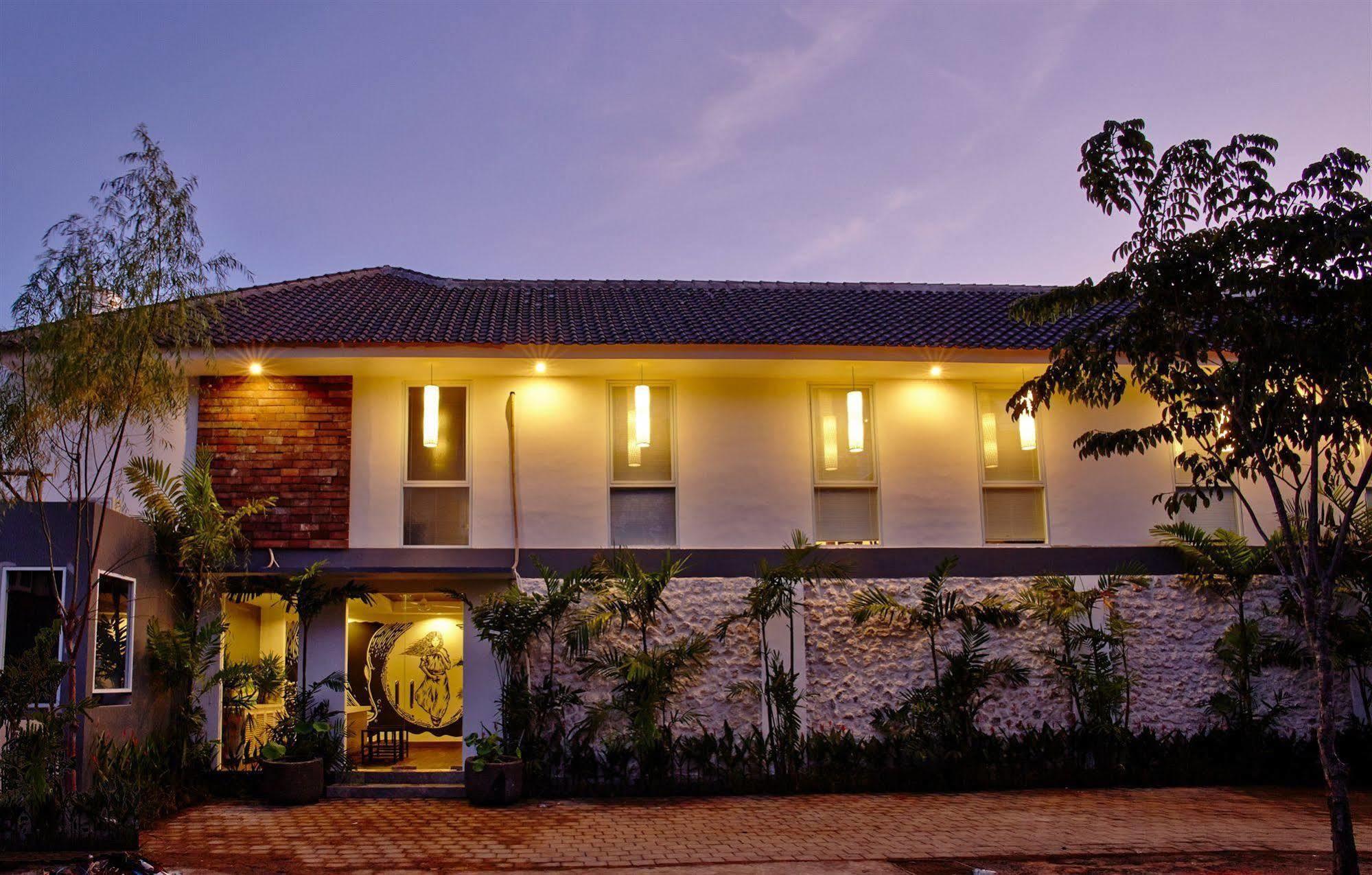 7 Bidadari Boutique Hotel Семиняк Екстериор снимка