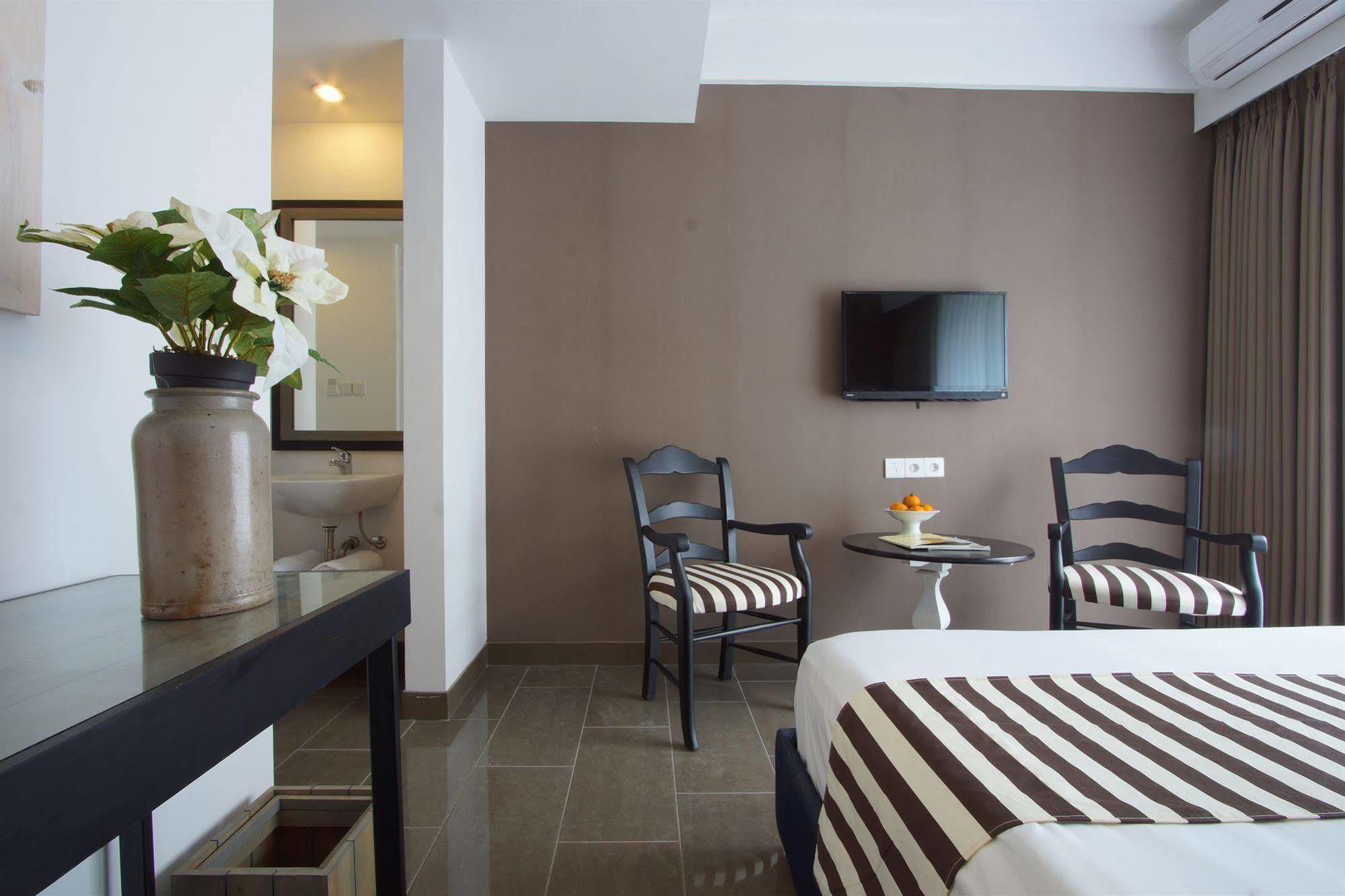7 Bidadari Boutique Hotel Семиняк Екстериор снимка